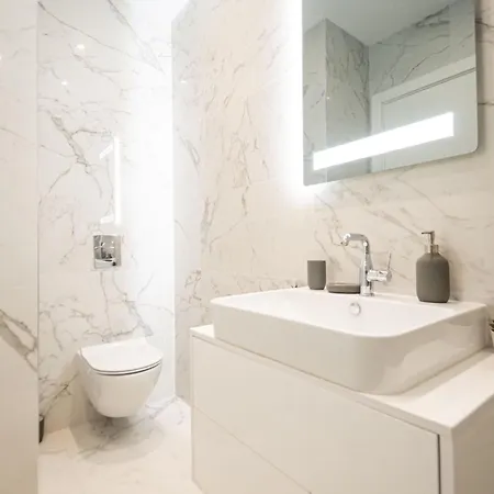 West Tower Luxury شقة *